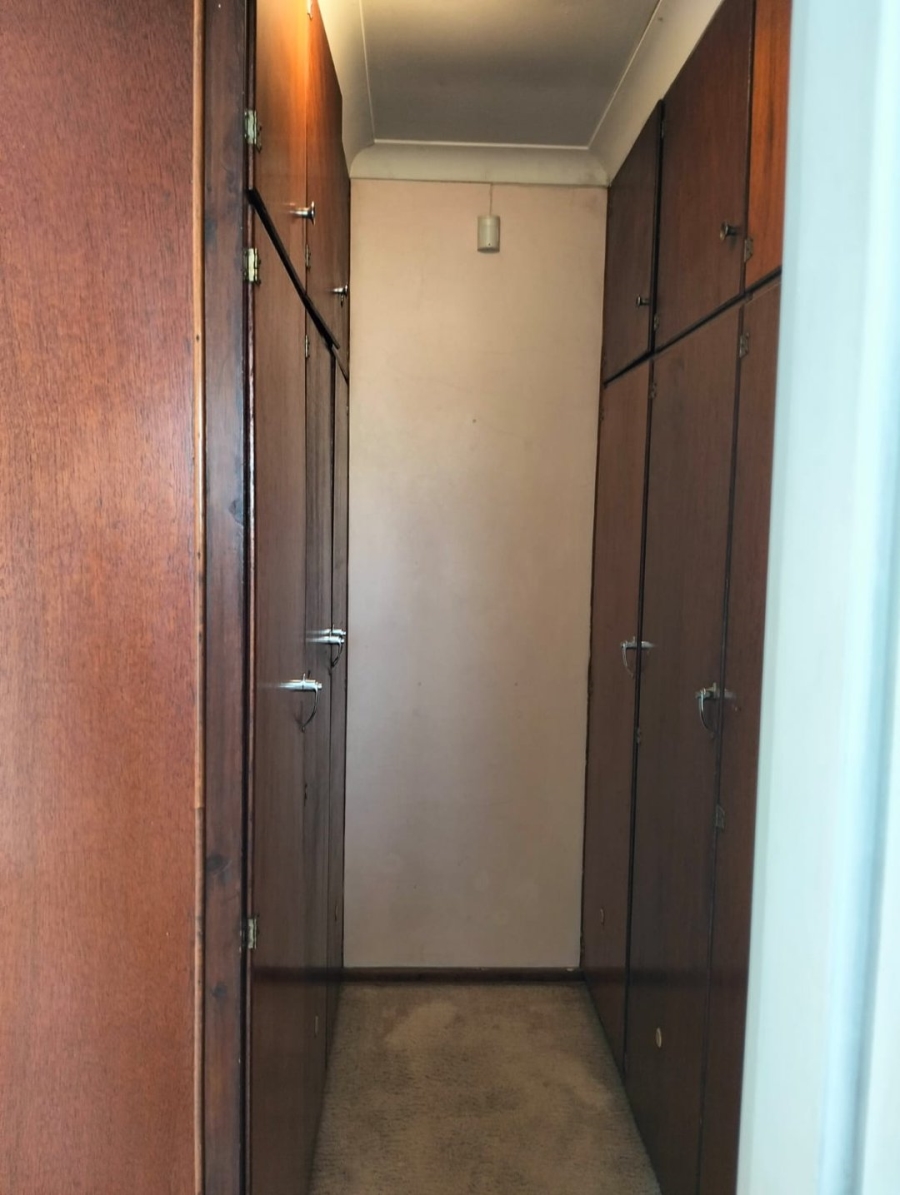 5 Bedroom Property for Sale in Sunnyridge Eastern Cape